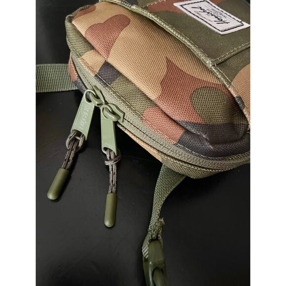 HERSCHEL Green Camo Mini Crossbody Bag (NWOT) - Picture 3 of 10